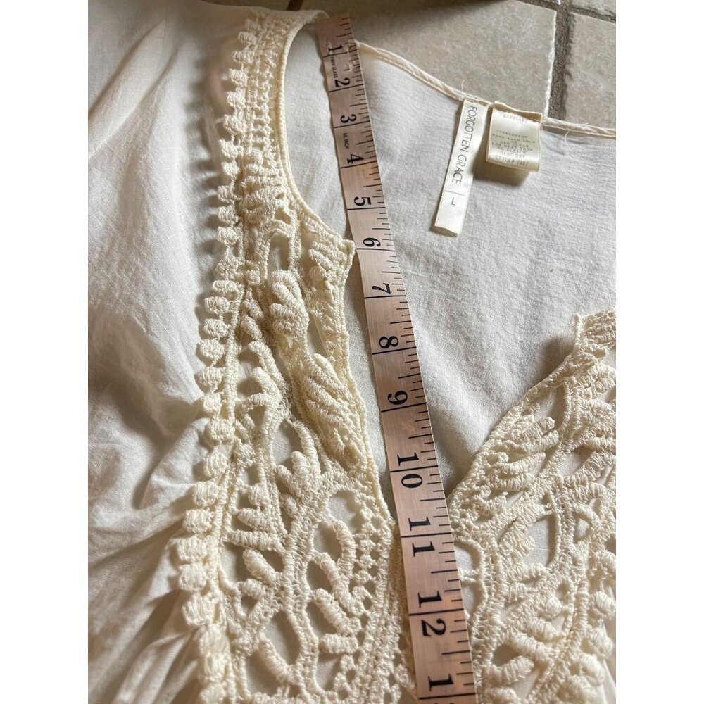 Forgotten Grace Ivory Embroidered Crochet Tunic Top V-Neck 3/4Sleeve Size Large - Picture 16 of 17